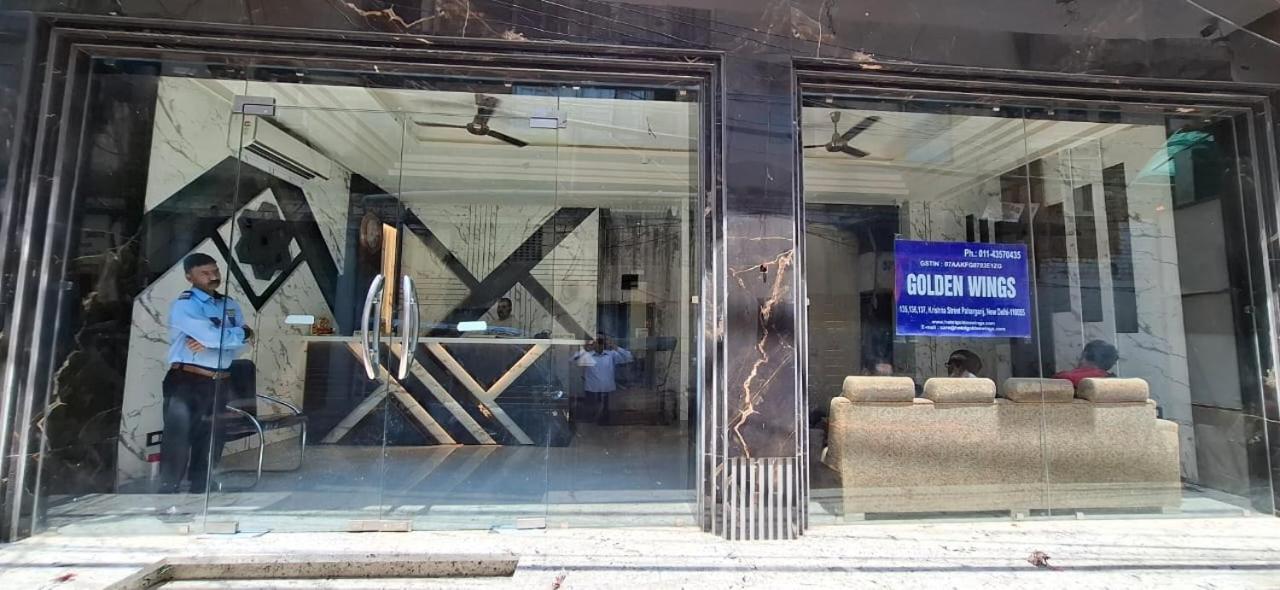 Hotel Golden Wings Yeni Delhi Dış mekan fotoğraf